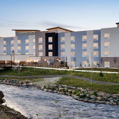 Towneplace Suites By Marriott Logan Bagian luar foto